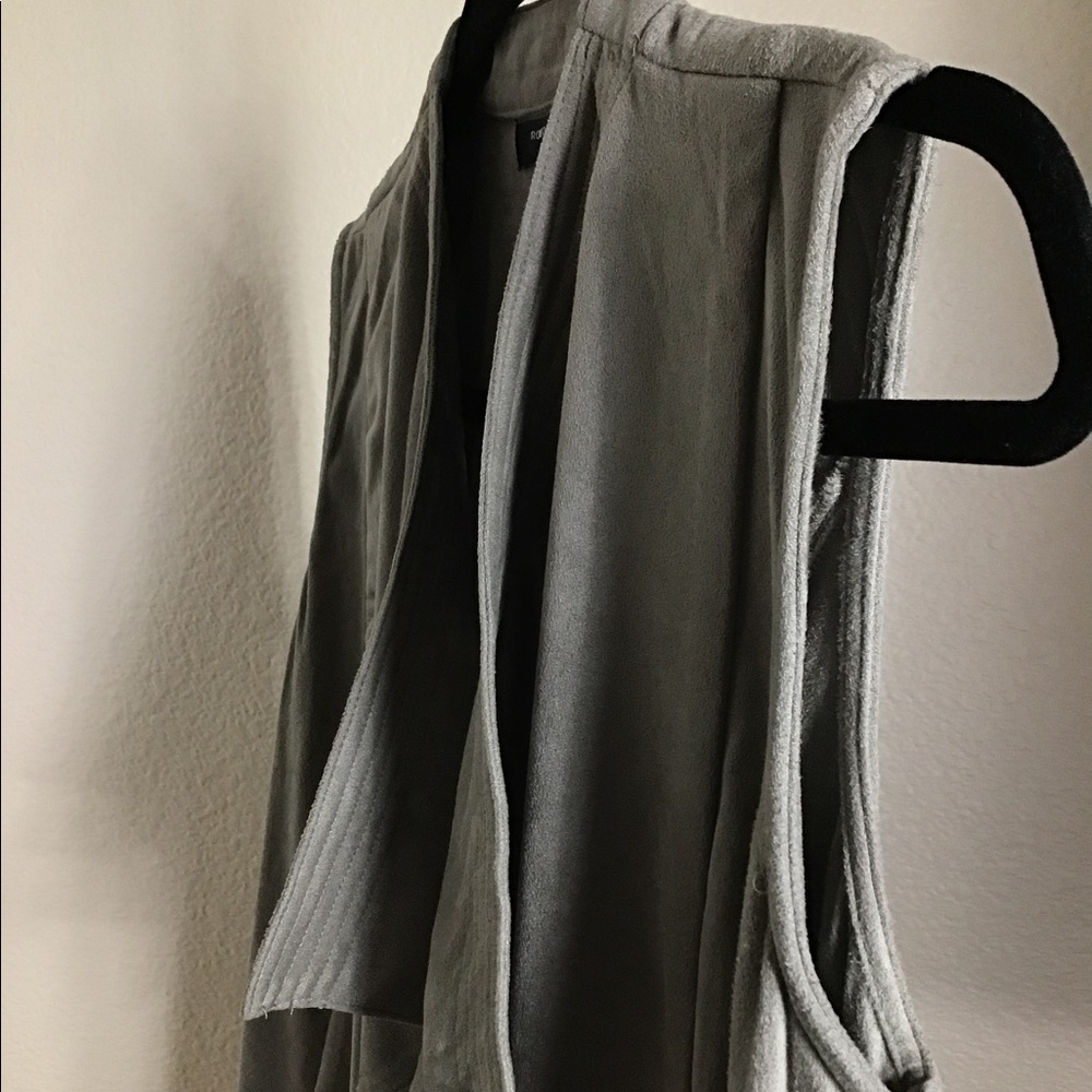 Brand New Cute Vest! - Picture 7 of 8